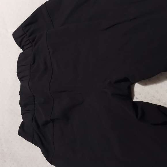 Lululemon black cuffed joggers - Picture 5 of 9